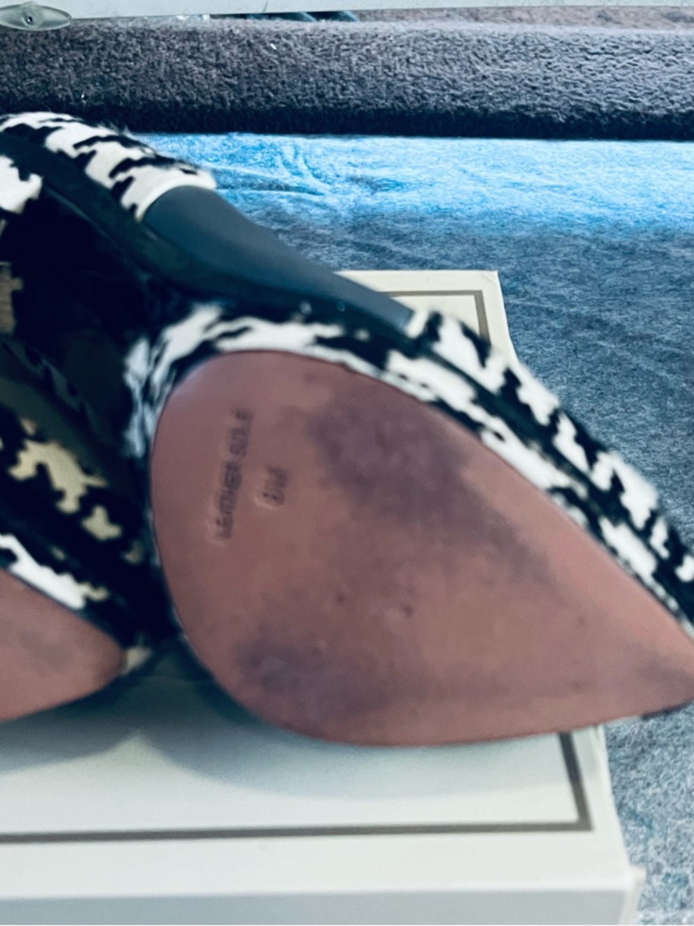 Women's Black and White Houndstooth Platform Pumps - Picture 10 of 12